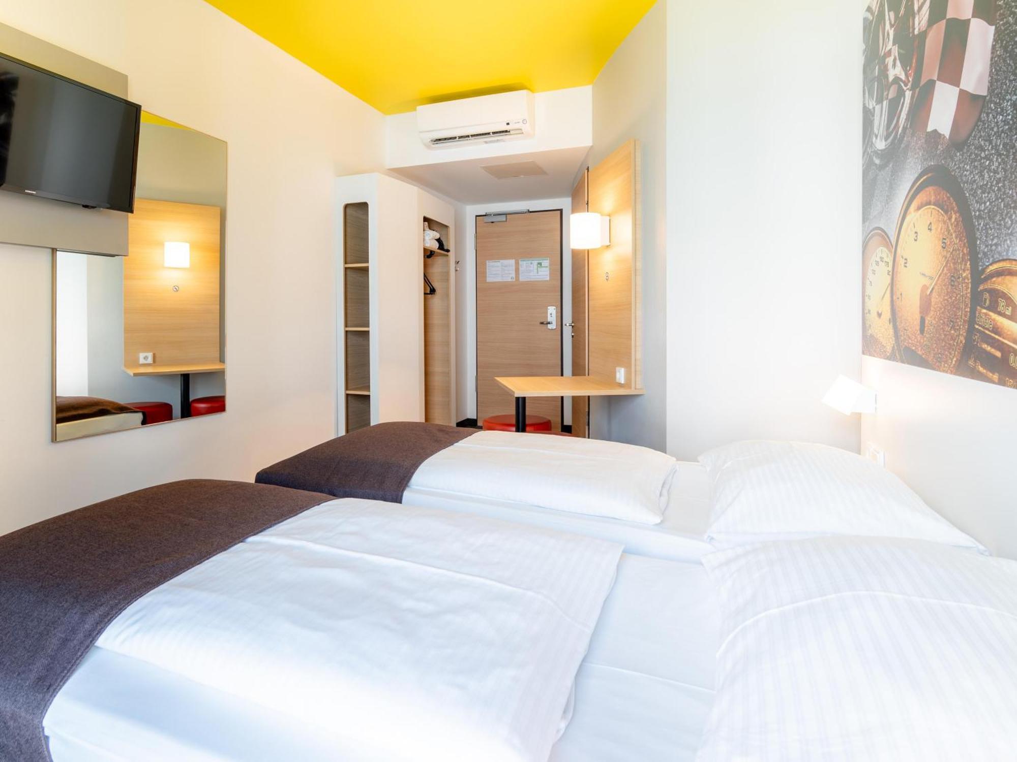 B&B Hotel Stuttgart-Zuffenhausen المظهر الخارجي الصورة