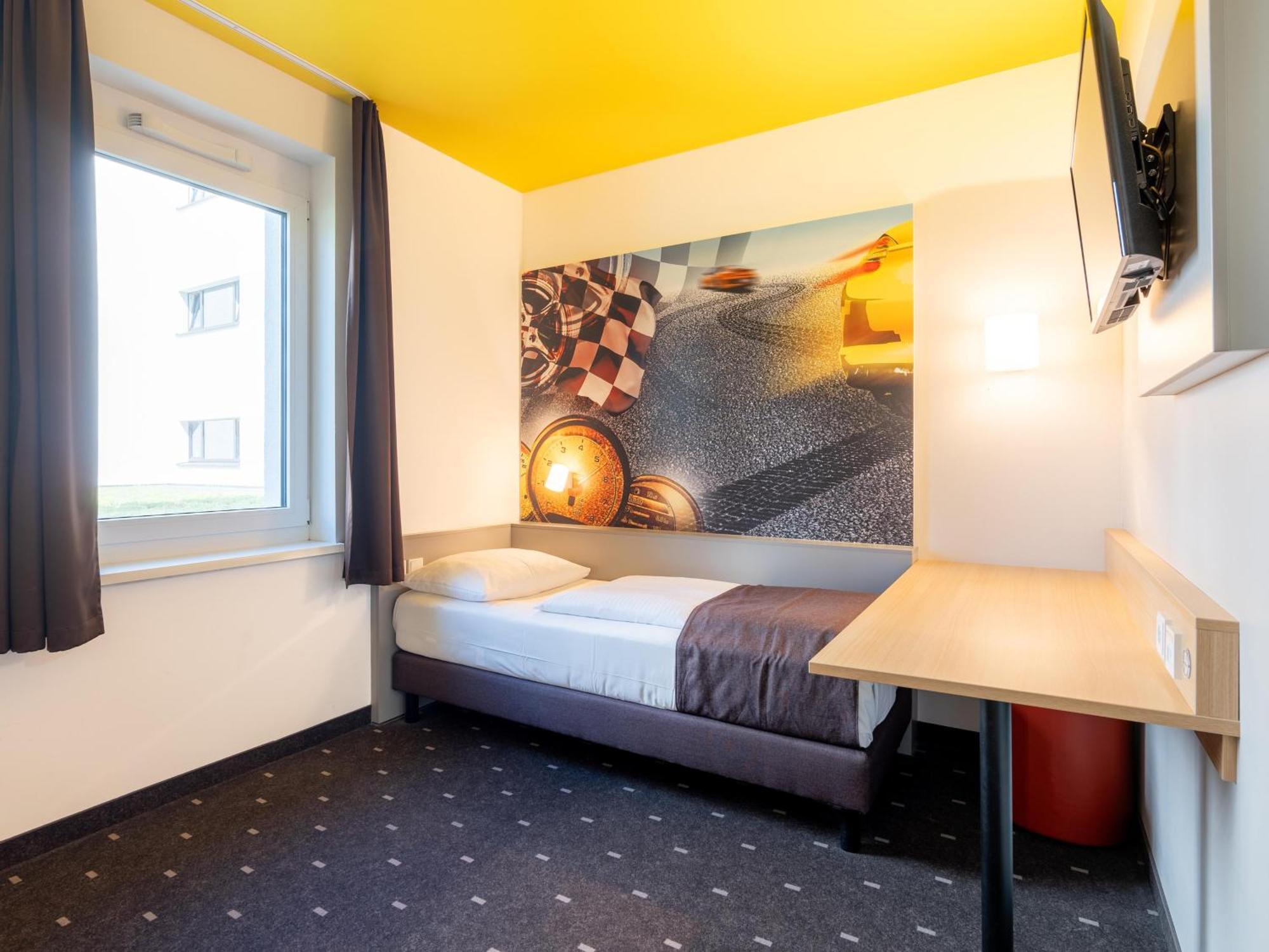 B&B Hotel Stuttgart-Zuffenhausen المظهر الخارجي الصورة